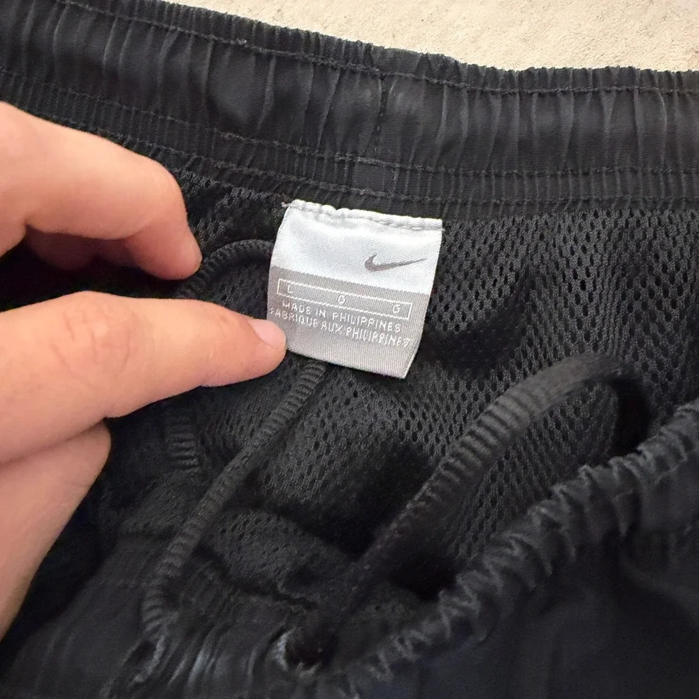 Nike Mens Black Nylon Mesh Lined Track Pants Large Windbreaker Swoosh RN 56323